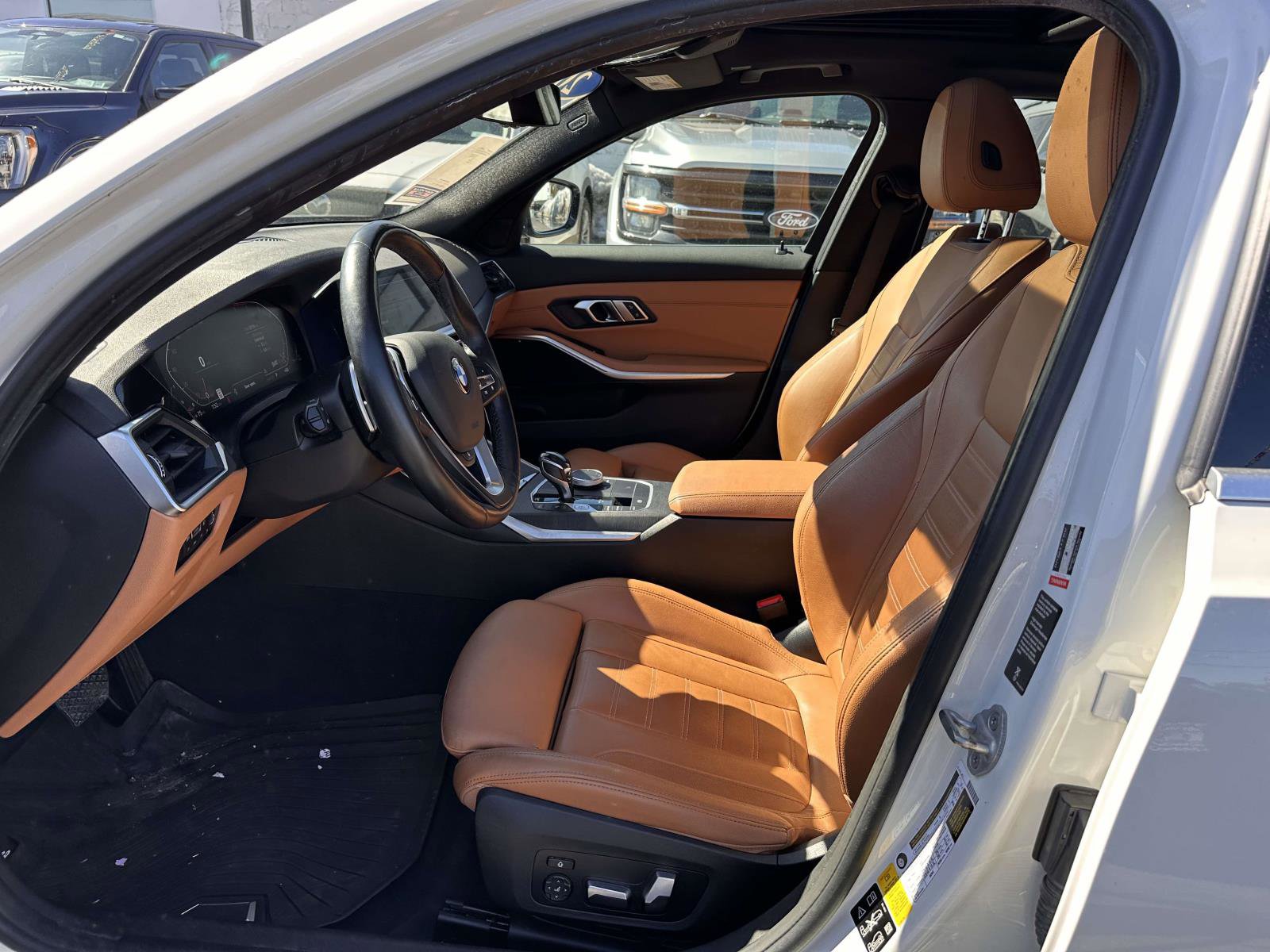 Used 2021 BMW 330i xDrive Sedan w/ Premium Package image 13