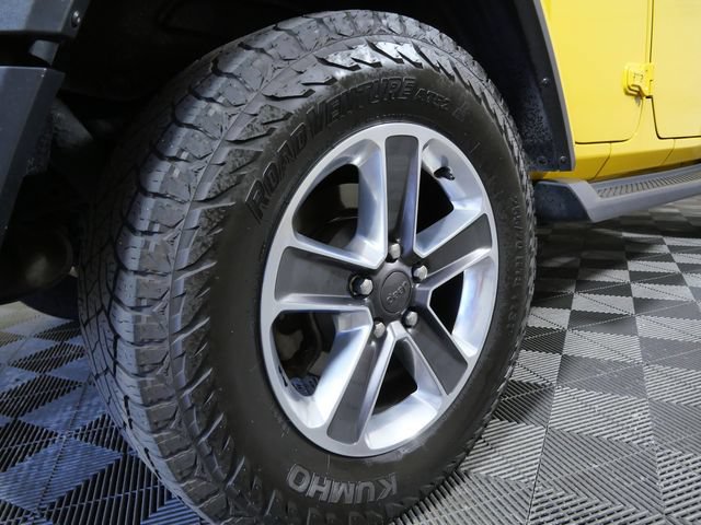 Used 2019 Jeep Wrangler Unlimited Sahara w/ Uconnect 4C Nav & Sound Group AWD/4WD image 7