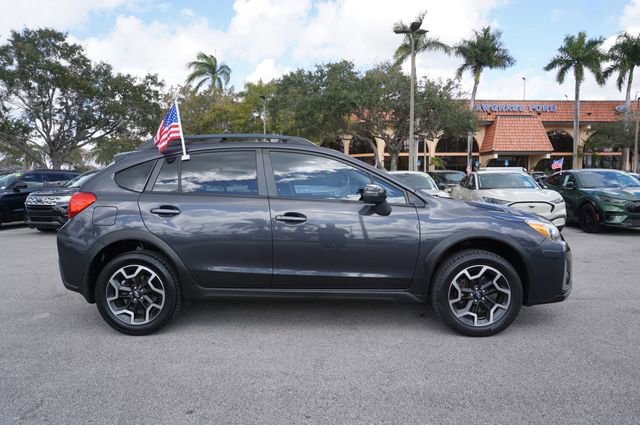 Used 2017 Subaru Crosstrek 2.0i Limited image 4