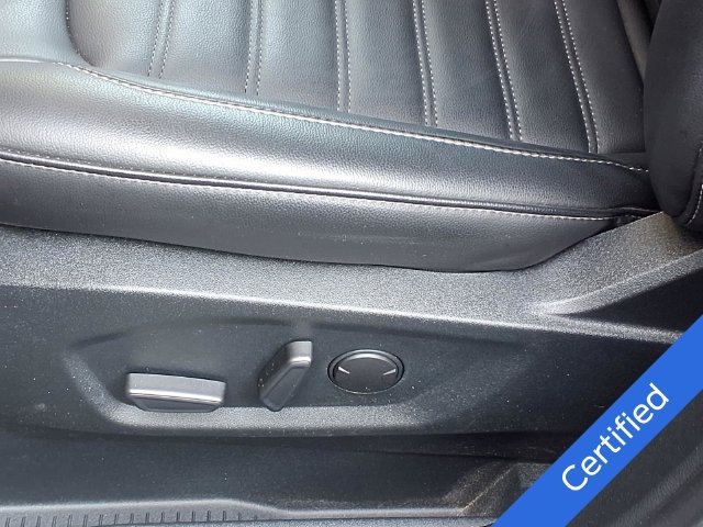Certified 2020 Ford Edge SEL w/ Convenience Package AWD/4WD image 4