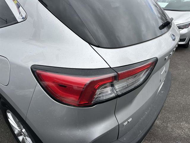 Certified 2020 Ford Escape SE image 35
