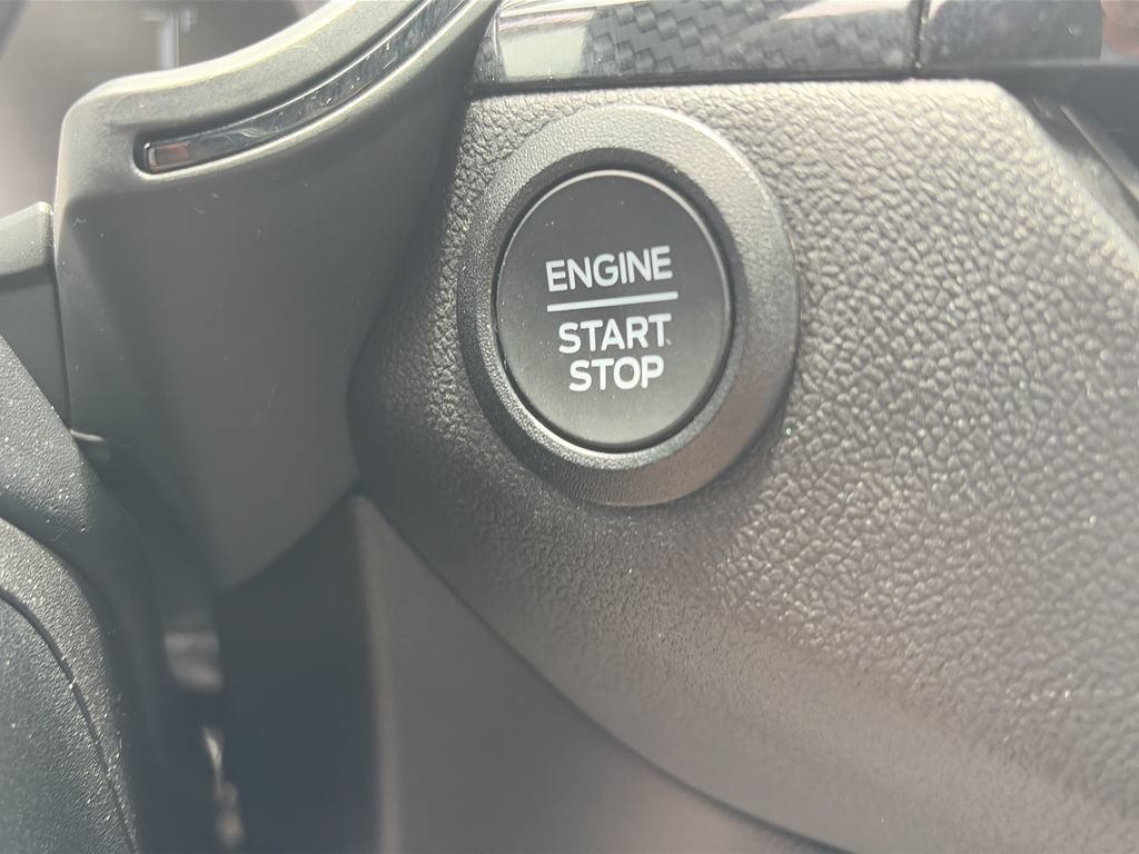 Certified 2025 Ford Escape ST-Line FWD image 27