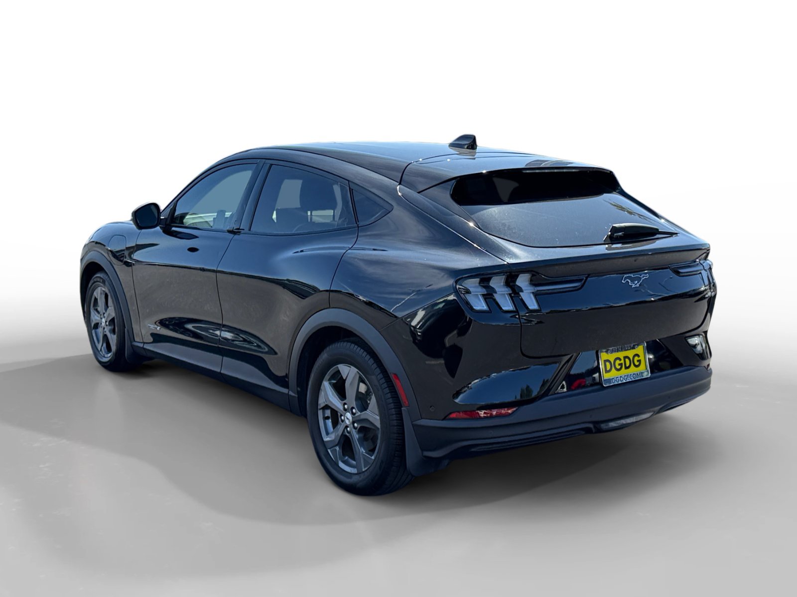 Certified 2022 Ford Mustang Mach-E Select w/ Comfort/Technology Package RWD image 3