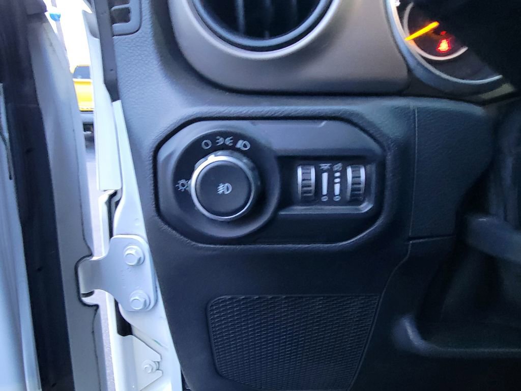 Used 2020 Jeep Wrangler Unlimited Sport image 18