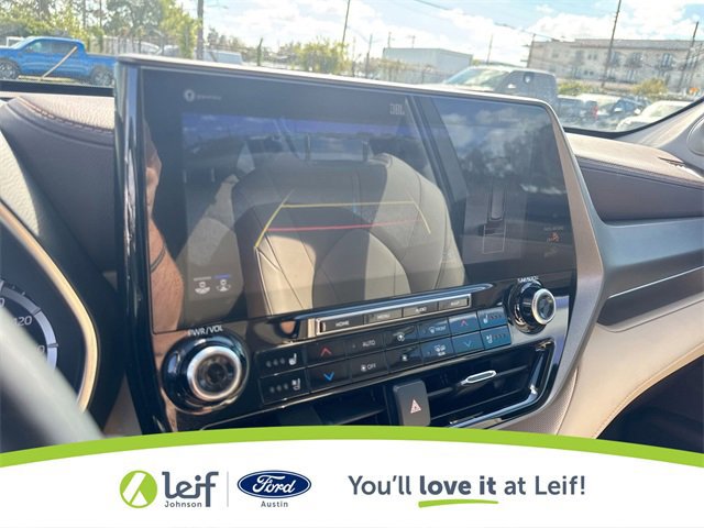 Used 2021 Toyota Highlander Limited image 29