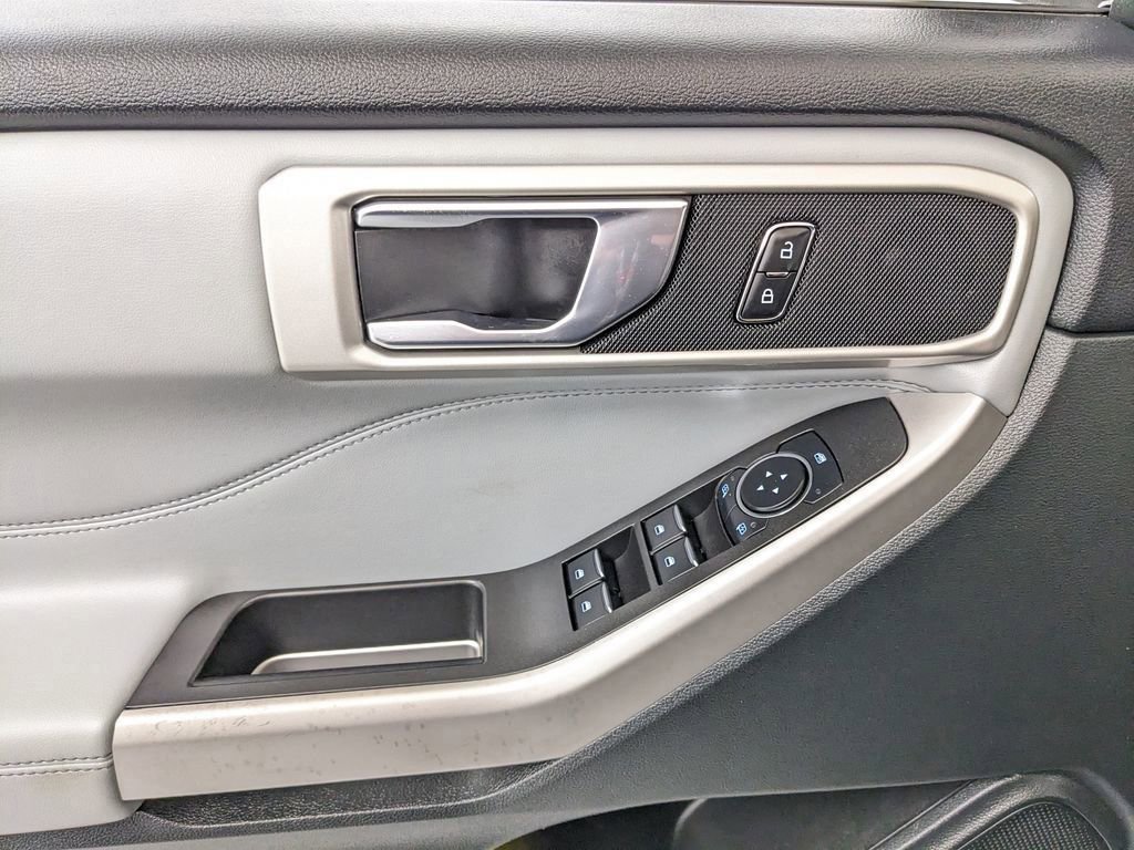 Certified 2024 Ford Explorer XLT w/ Equipment Group 202A RWD image 18