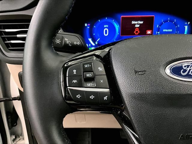 Certified 2022 Ford Escape SEL w/ Technology Package AWD/4WD image 17