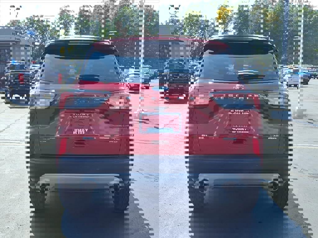 Certified 2022 Ford Escape SEL image 3