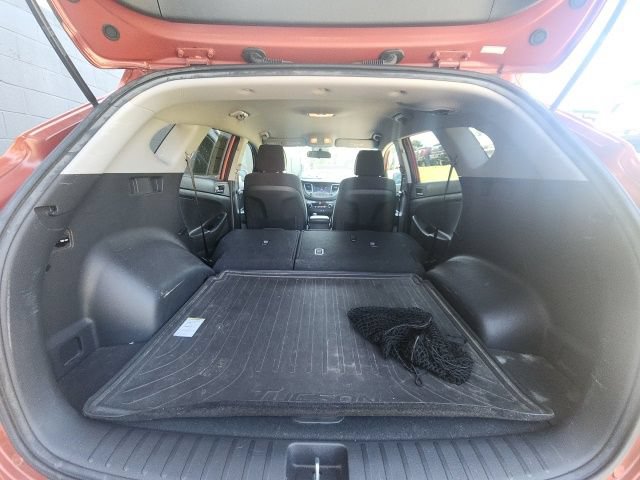 Used 2017 Hyundai Tucson SE w/ SE Popular Package 02 FWD image 18
