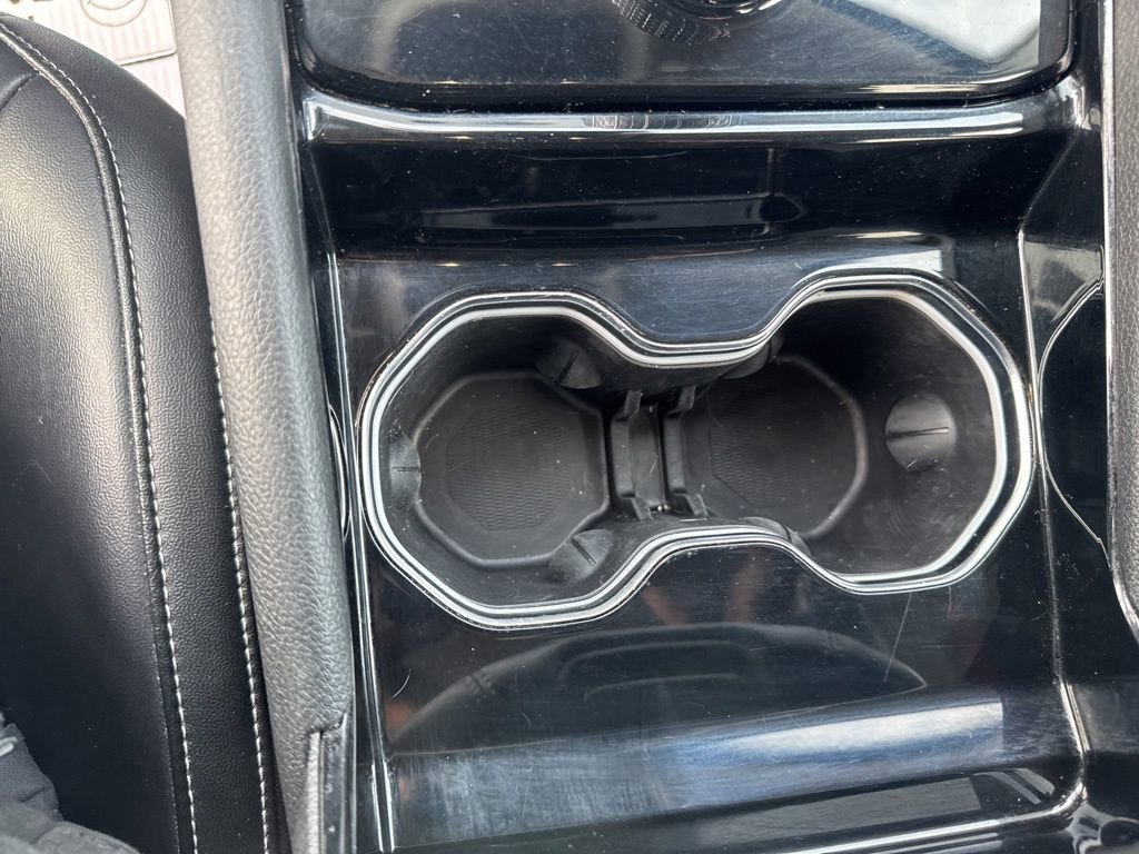 Used 2023 Jeep Grand Cherokee Limited image 7