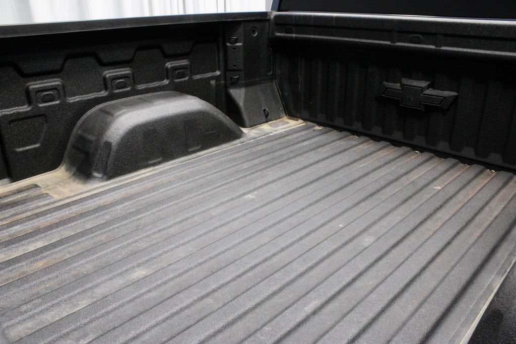 Used 2024 Chevrolet Silverado 1500 LT AWD/4WD image 15