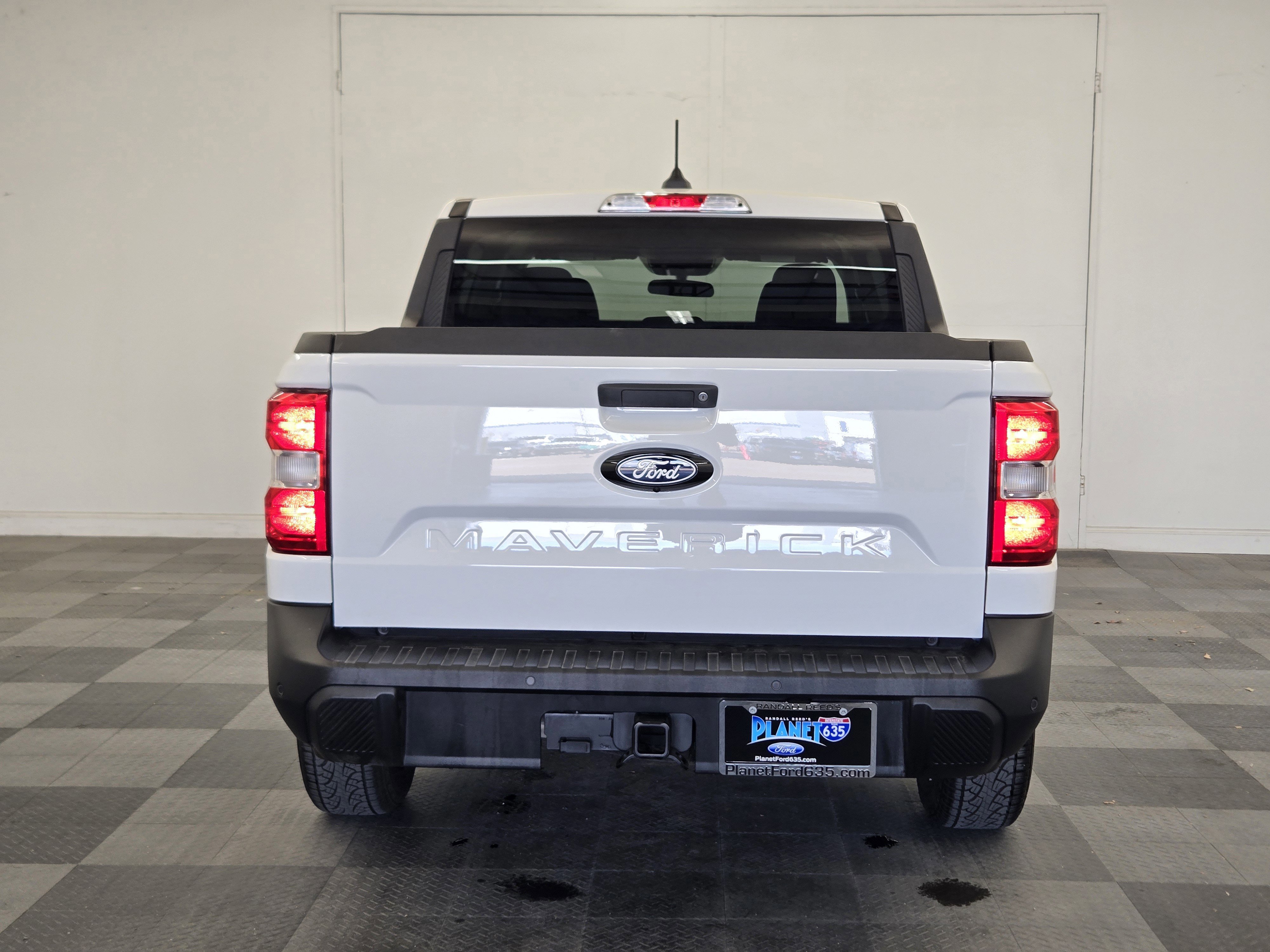 Certified 2025 Ford Maverick XLT w/ XLT Luxury Package image 3