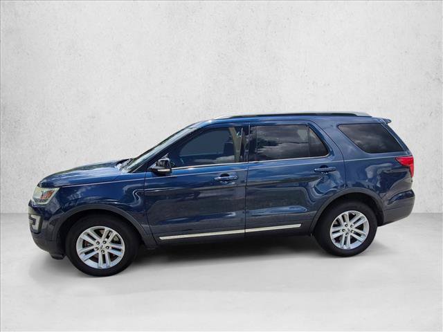 Certified 2017 Ford Explorer XLT w/ Equipment Group 202A FWD image 9
