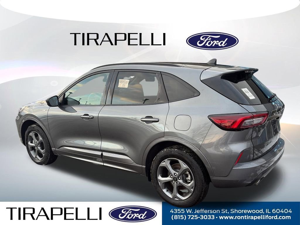 Certified 2024 Ford Escape ST-Line AWD/4WD image 5