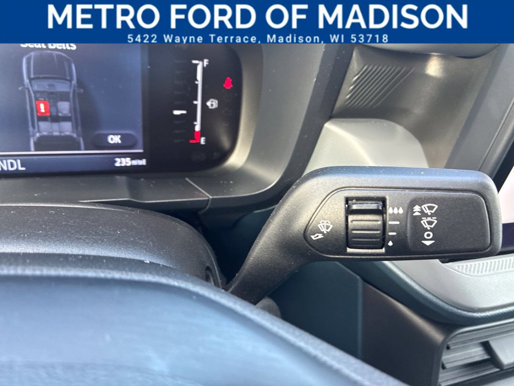 Certified 2025 Ford Maverick XL FWD image 32