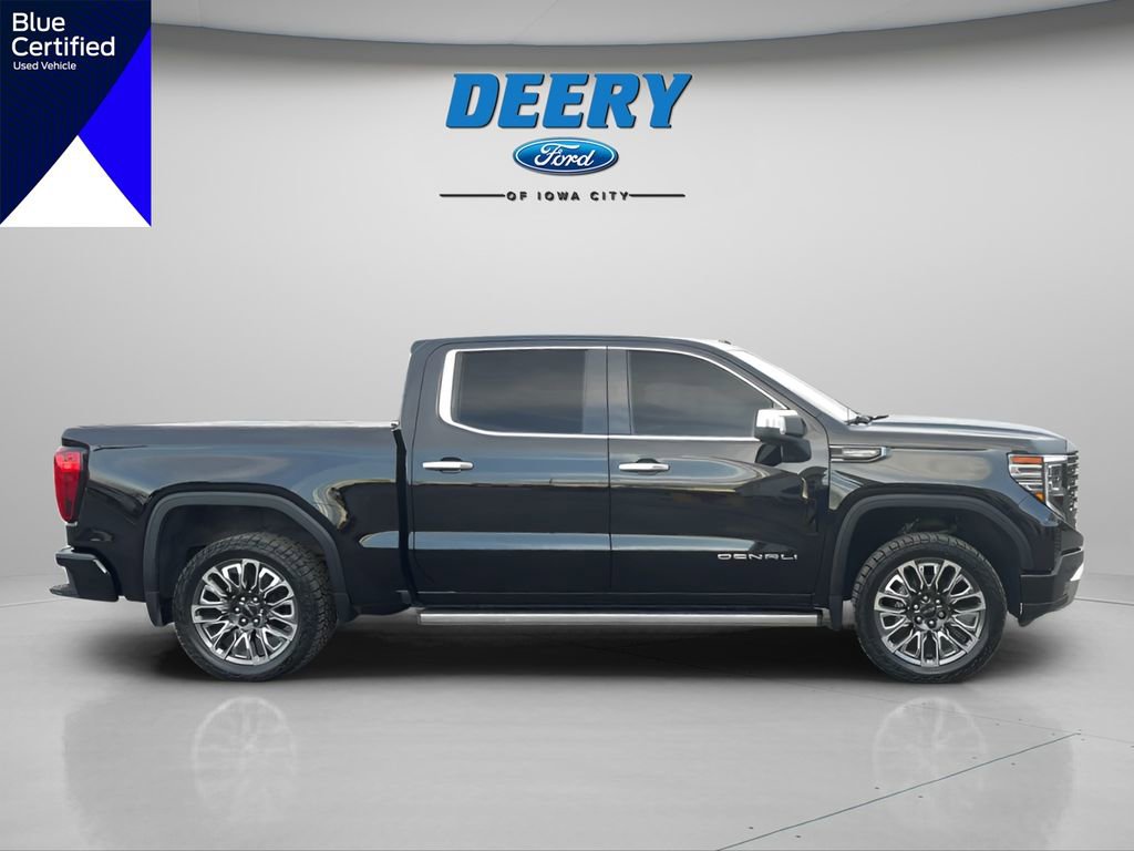 Used 2023 GMC Sierra 1500 Denali Ultimate AWD/4WD image 11