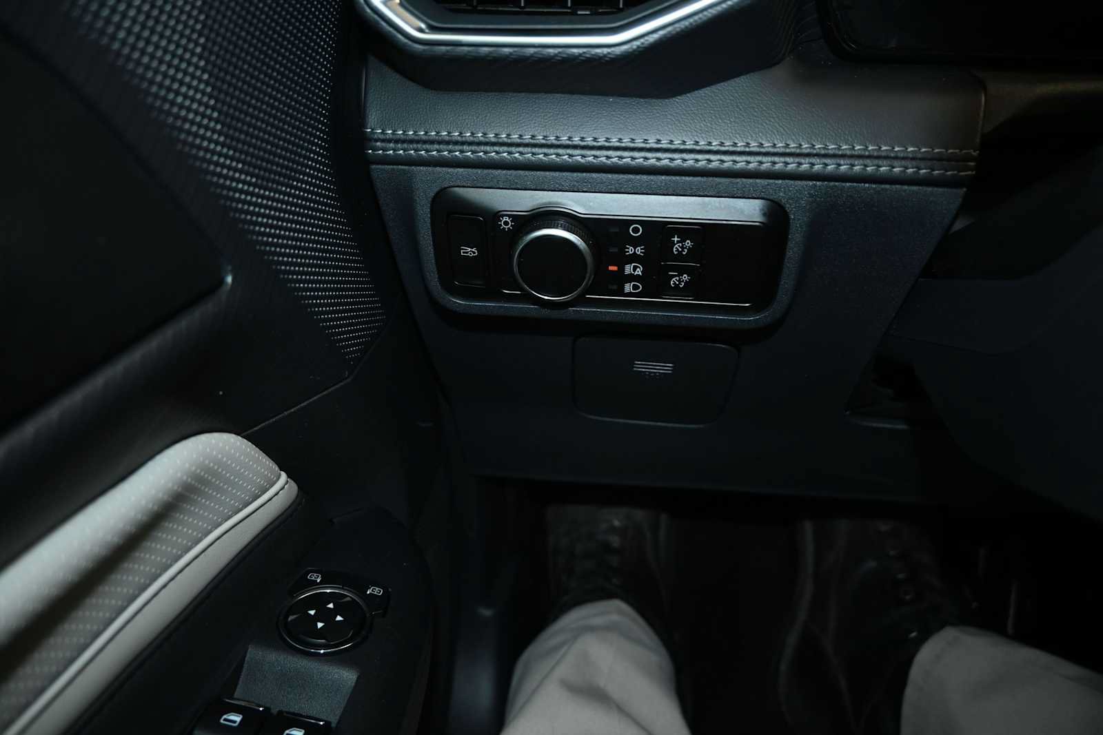 Certified 2024 Ford Mustang Premium RWD image 17