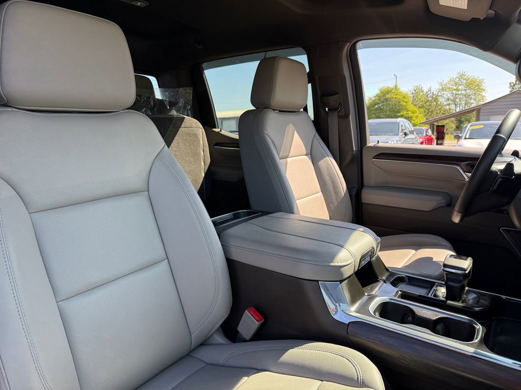 Used 2025 GMC Sierra 1500 SLT w/ SLT Premium Package image 19