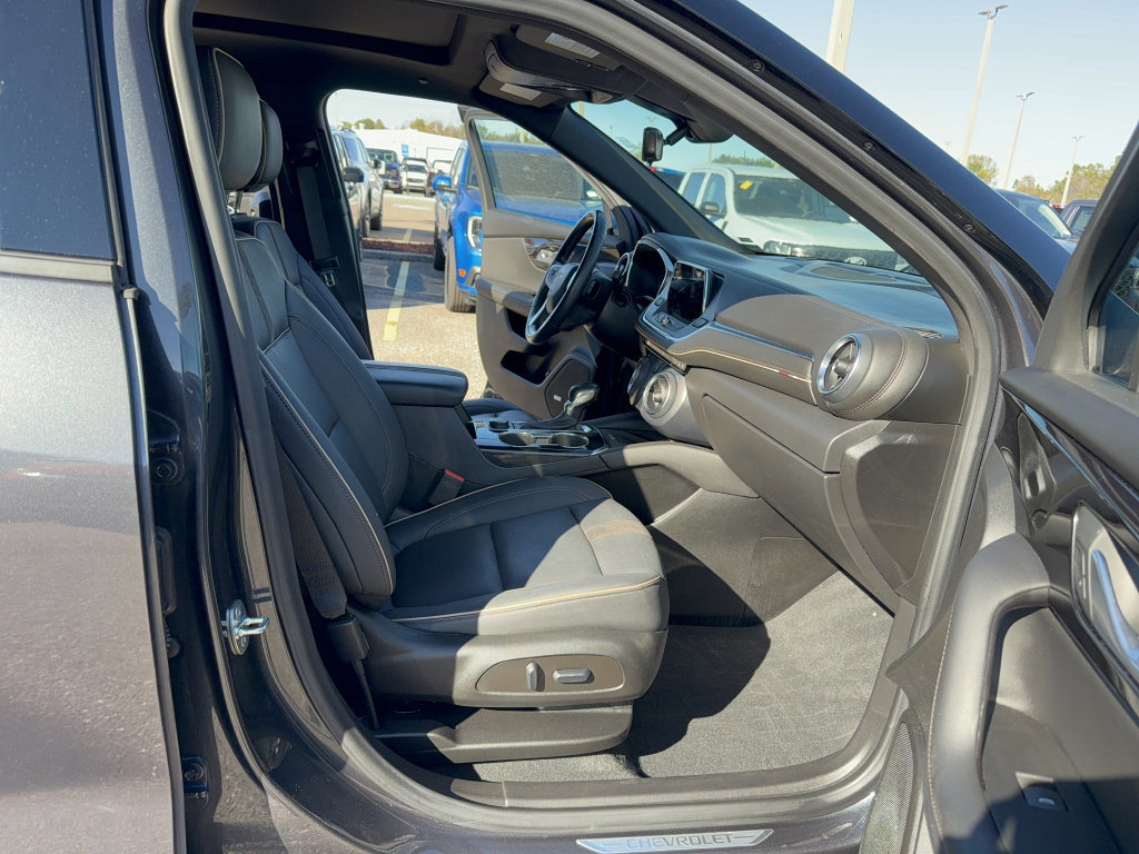 Used 2022 Chevrolet Blazer Premier w/ Enhanced Convenience Package image 14