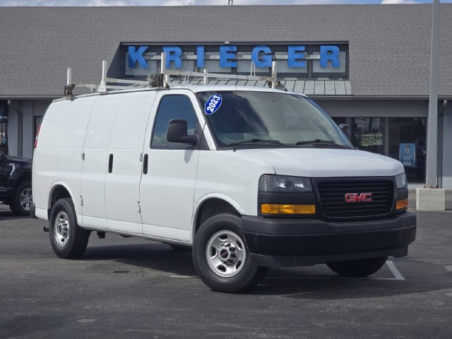 Used 2023 GMC Savana 2500 w/ Driver Convenience Package RWD image 2