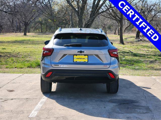 Used 2025 Chevrolet Trax RS w/ Sunroof Package image 3