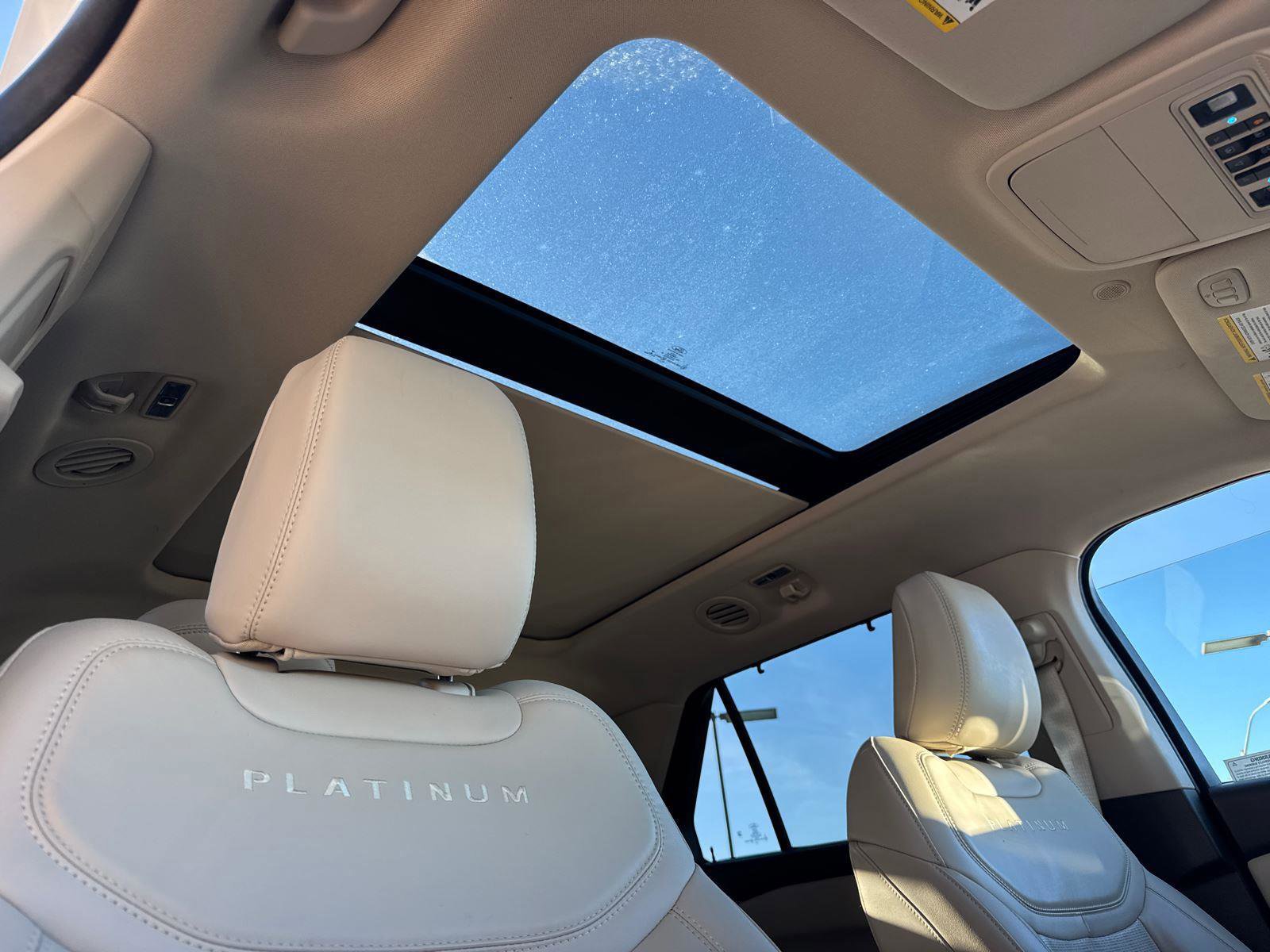 Certified 2022 Ford Explorer Platinum w/ Equipment Group 601A image 17