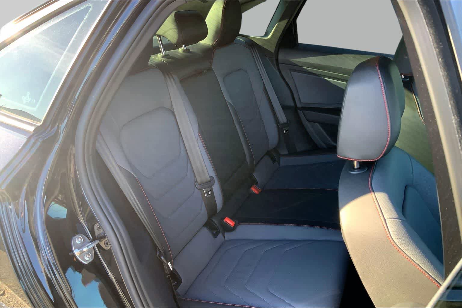 Used 2025 Volkswagen Jetta GLI Autobahn FWD image 19