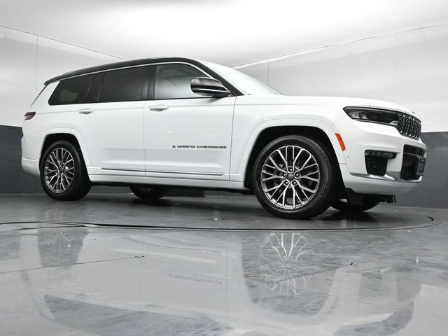 Used 2023 Jeep Grand Cherokee L Summit AWD/4WD image 38