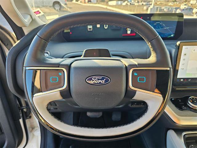 Certified 2025 Ford Expedition Max Platinum image 17