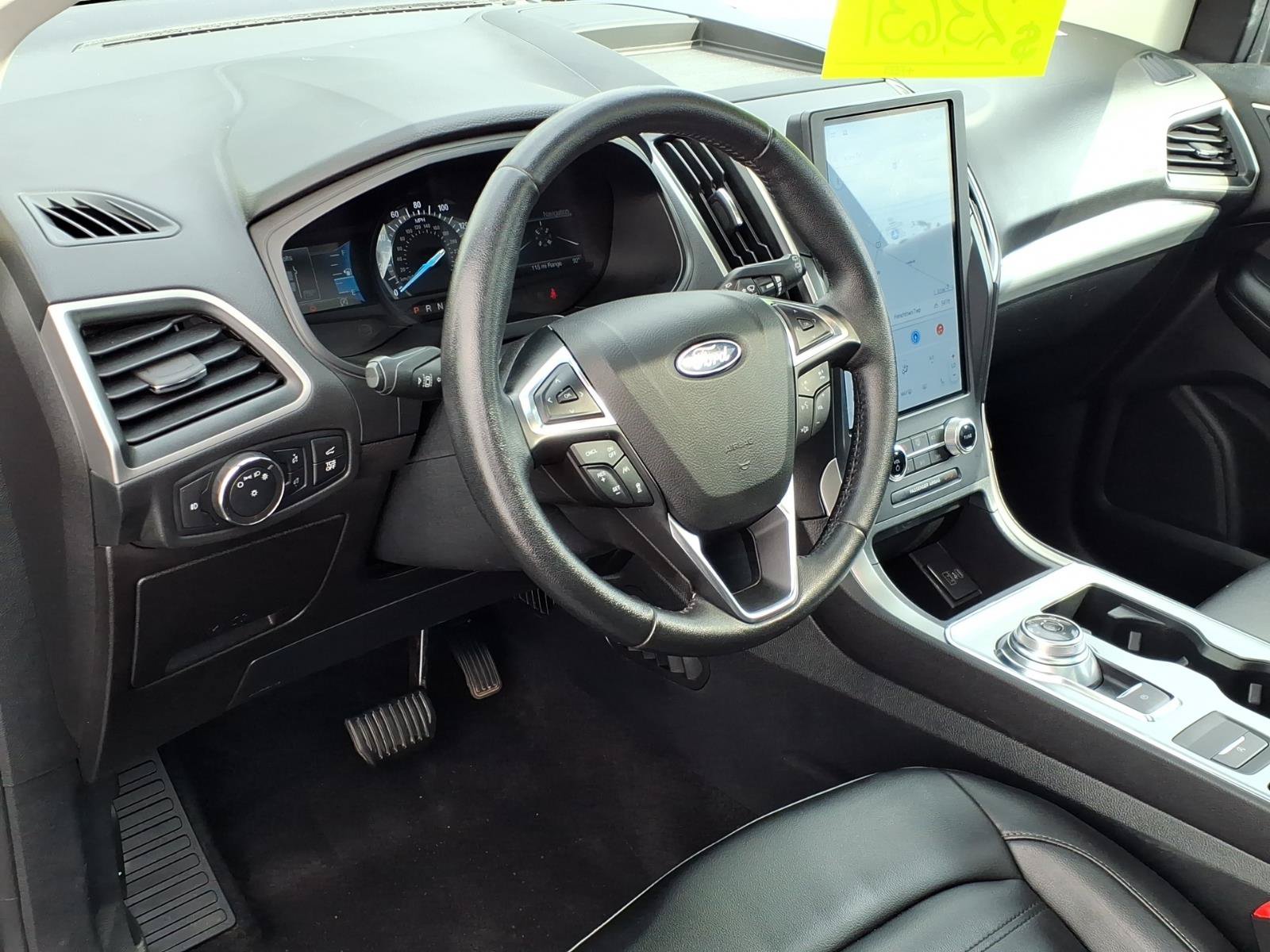 Certified 2022 Ford Edge SEL w/ Convenience Package AWD/4WD image 18