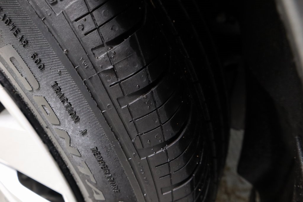 Used 2024 Nissan Versa S w/ Trunk Package image 19