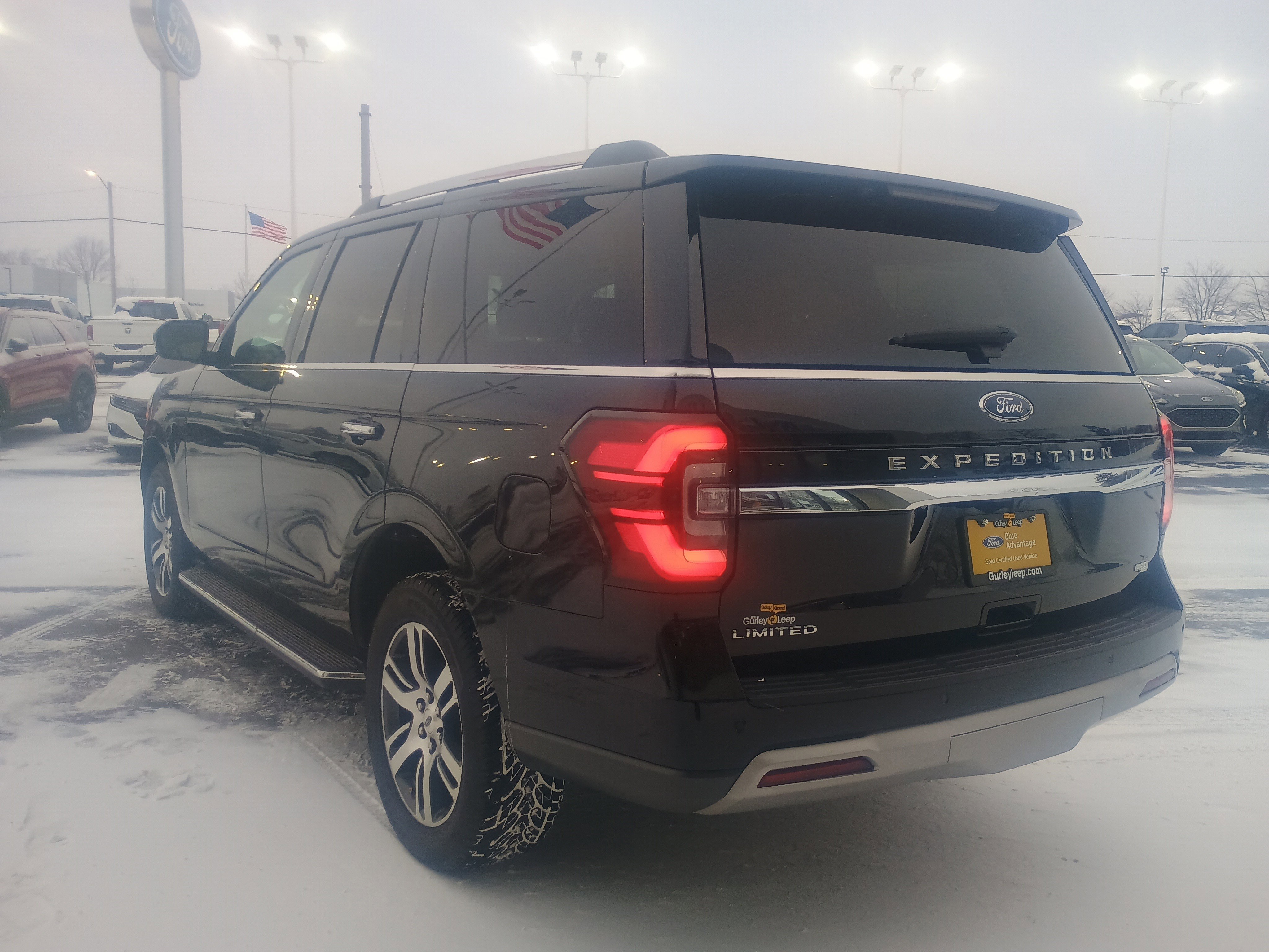 Certified 2023 Ford Expedition Limited image 2