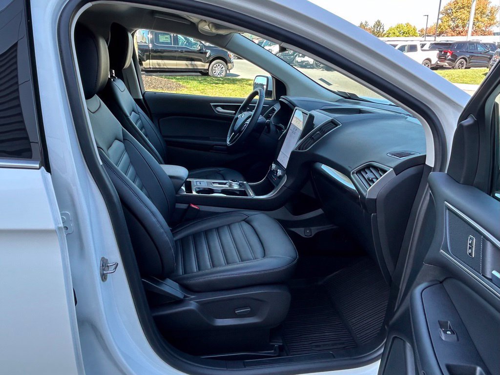 Certified 2024 Ford Edge SEL w/ Convenience Package AWD/4WD image 31