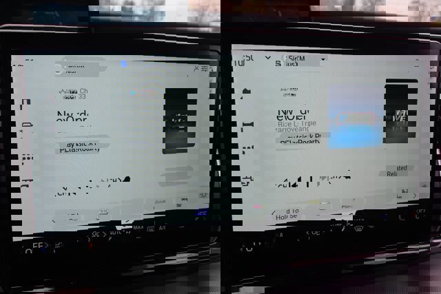 Certified 2025 Ford Expedition Active image 29