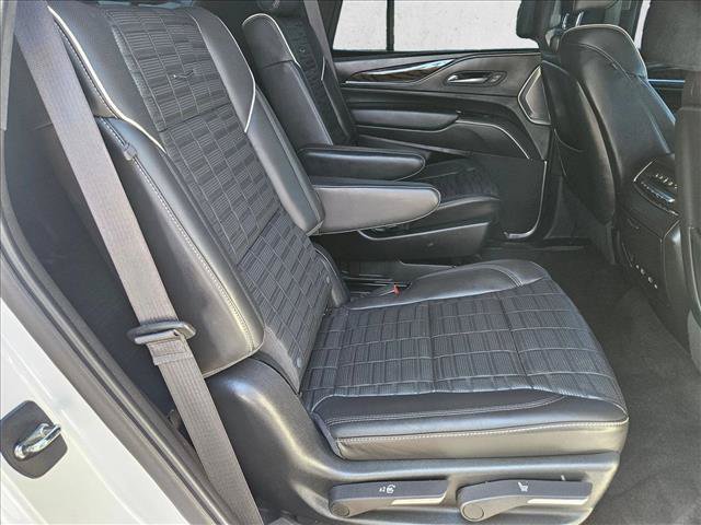 Used 2023 Cadillac Escalade Sport Platinum AWD/4WD image 20