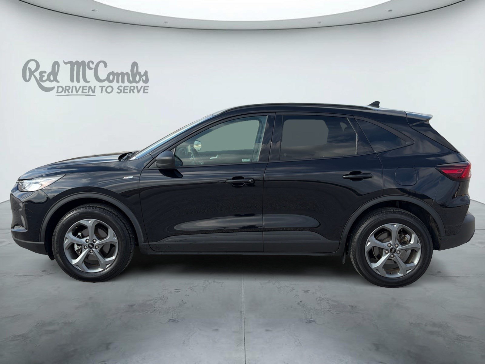 Certified 2025 Ford Escape ST-Line AWD/4WD image 8