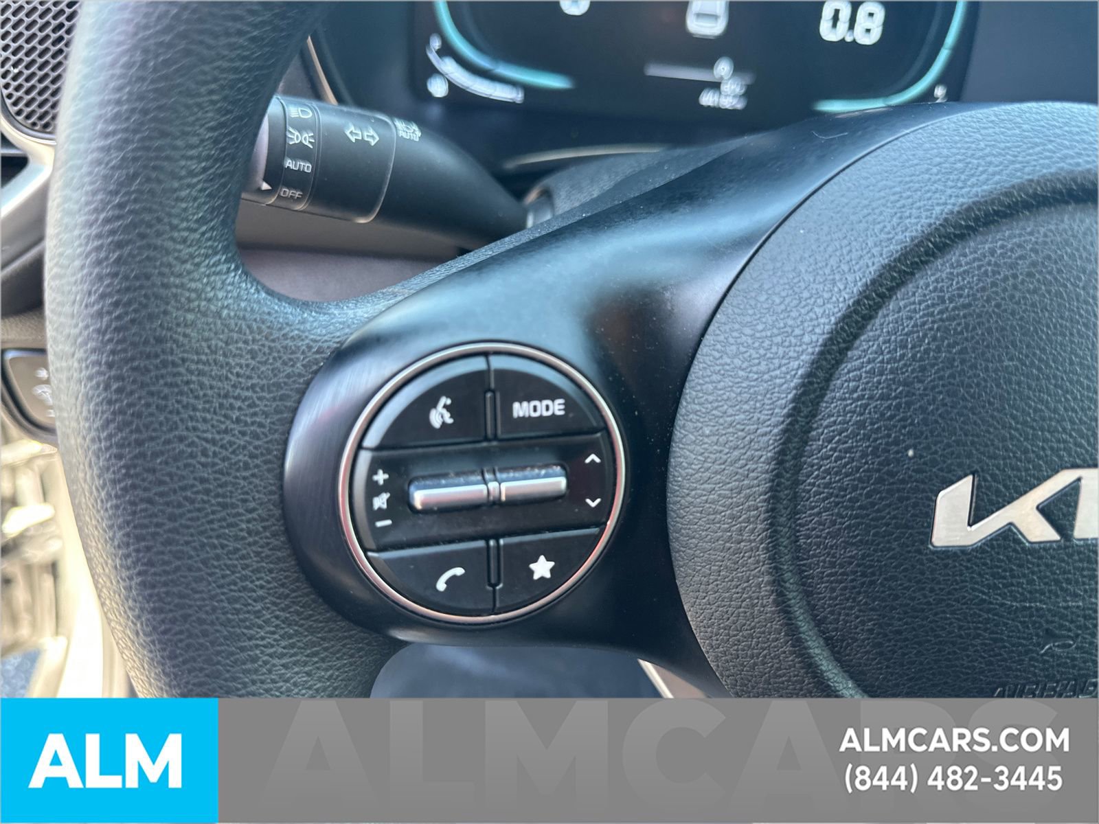 Used 2025 Kia Soul LX w/ LX Technology Package FWD image 20