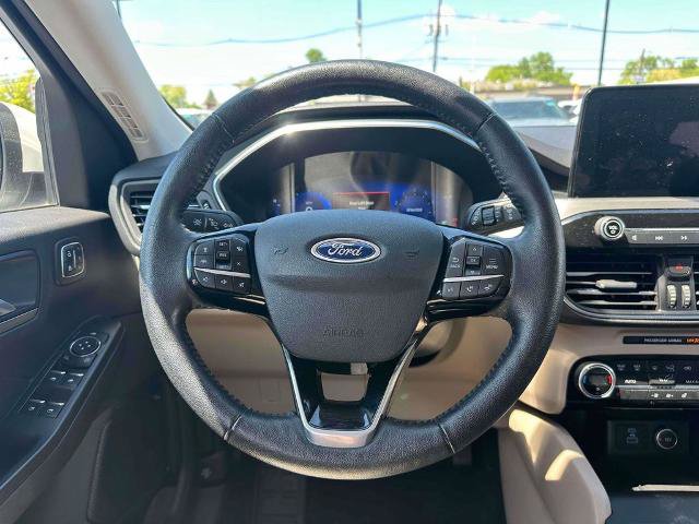 Certified 2021 Ford Escape Titanium AWD/4WD image 13