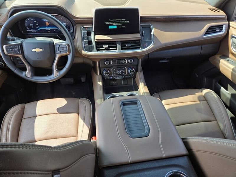 Used 2024 Chevrolet Tahoe High Country w/ Premium Package image 15