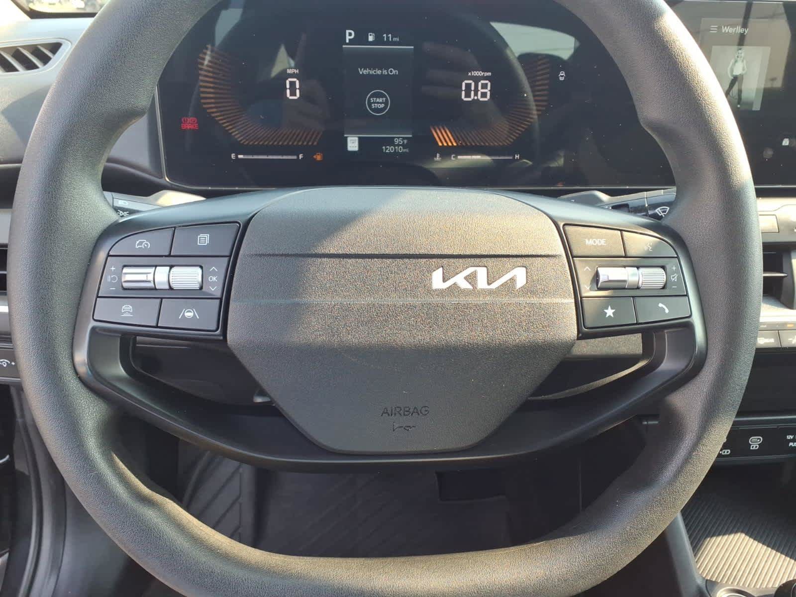 Used 2025 Kia K4 FWD image 7