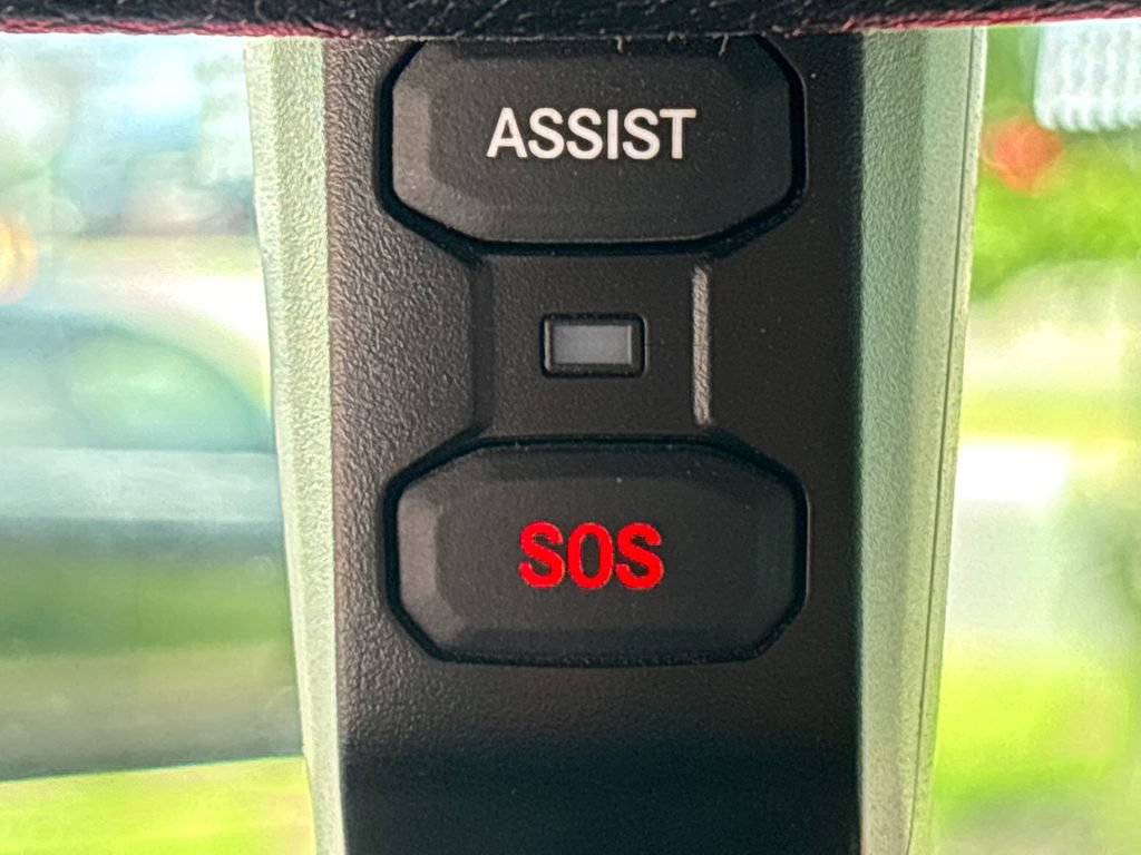 Used 2018 Jeep Wrangler Unlimited Sahara w/ Dual Top Group AWD/4WD image 32
