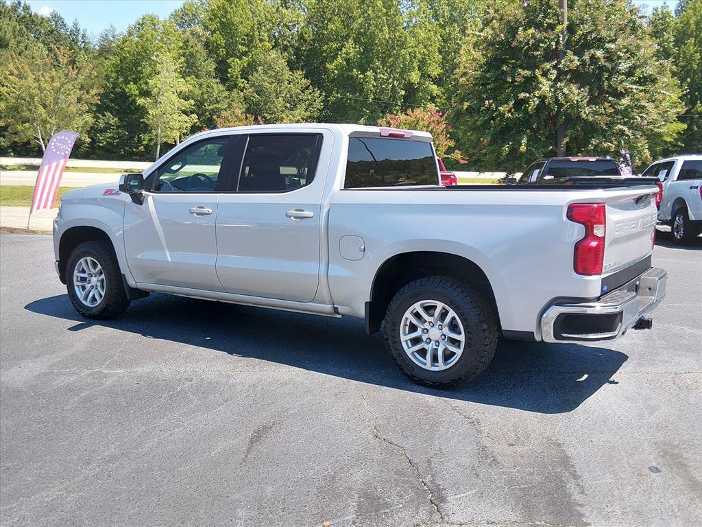 Used 2021 Chevrolet Silverado 1500 LT AWD/4WD image 6
