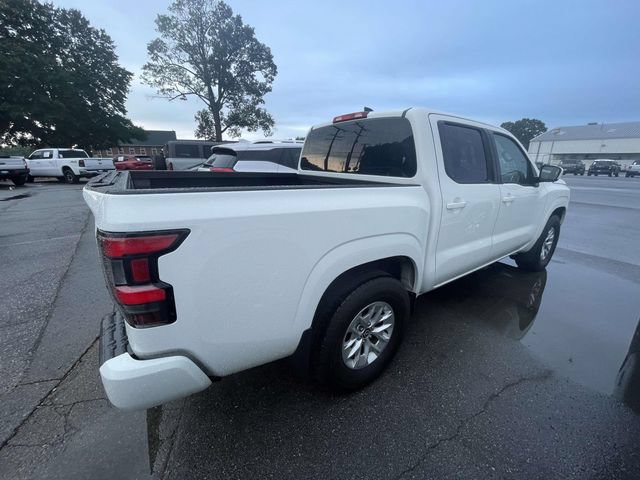 Used 2024 Nissan Frontier SV RWD image 8