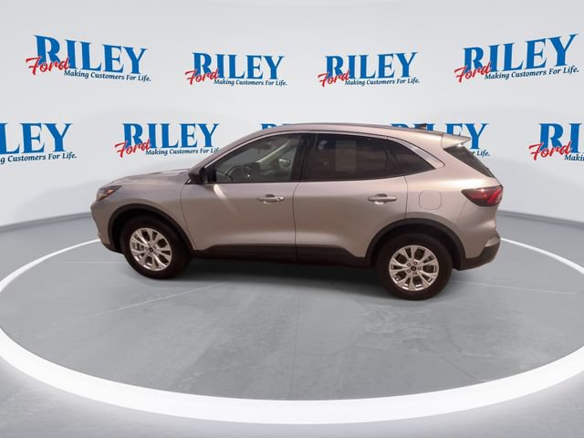 Certified 2023 Ford Escape Active AWD/4WD image 6
