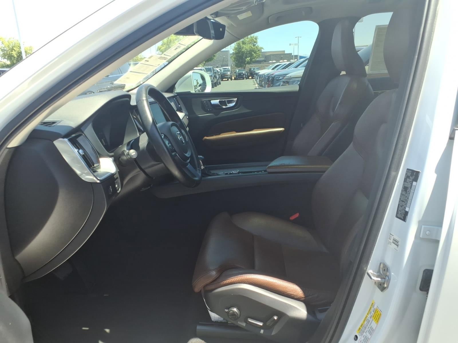 Used 2019 Volvo XC60 T5 Momentum w/ Premium Package AWD/4WD image 23