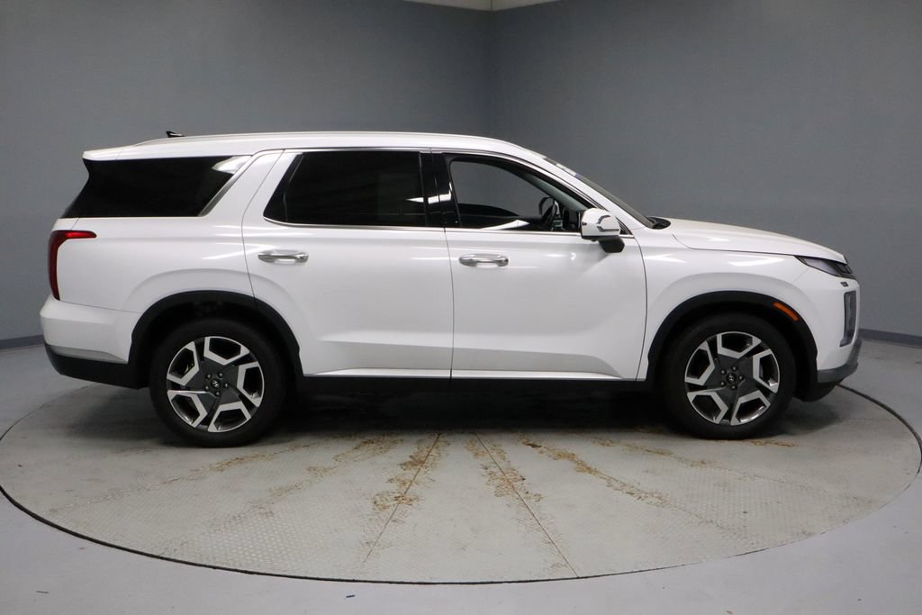 Used 2025 Hyundai Palisade SEL FWD image 13