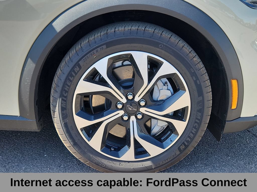 Certified 2025 Ford Mustang Mach-E Select AWD/4WD image 7