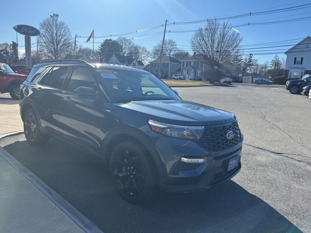 Certified 2024 Ford Explorer ST-Line w/ Class IV Trailer Tow Package image 11