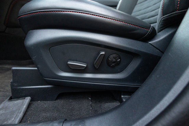 Certified 2025 Ford Explorer ST-Line w/ Premium Package image 19