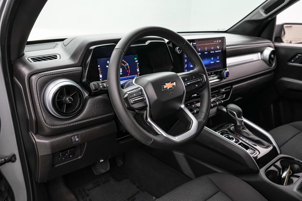Used 2023 Chevrolet Colorado LT w/ LT Convenience Package II image 13